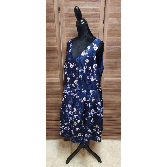 Taylor Floral Print Scuba Fit & Flare Blue Plus Size 18W Formal Sleeveless Dress - Picture 6 of 8
